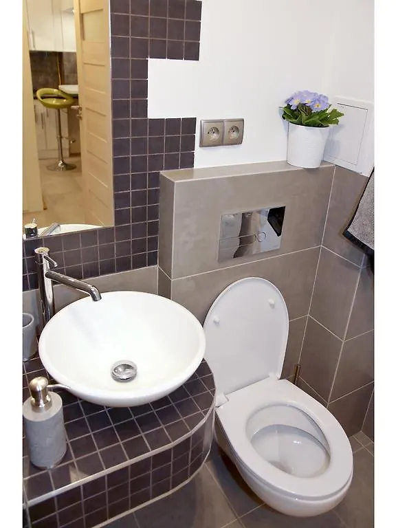 Srebrna Warsaw Apartment