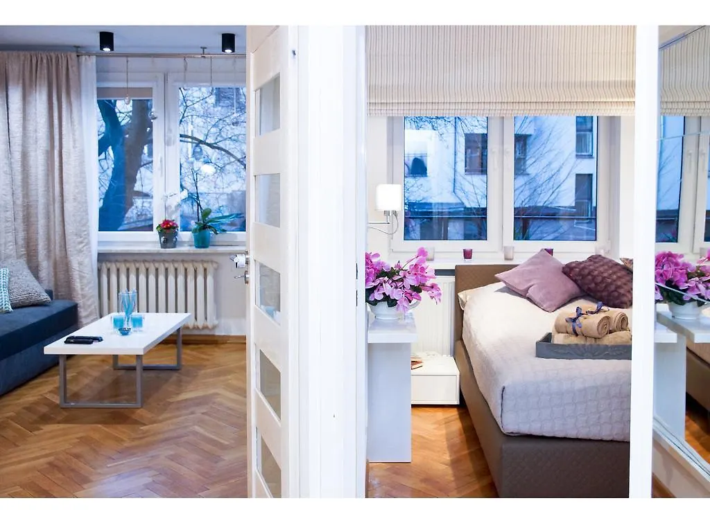 Srebrna Warsaw Apartment