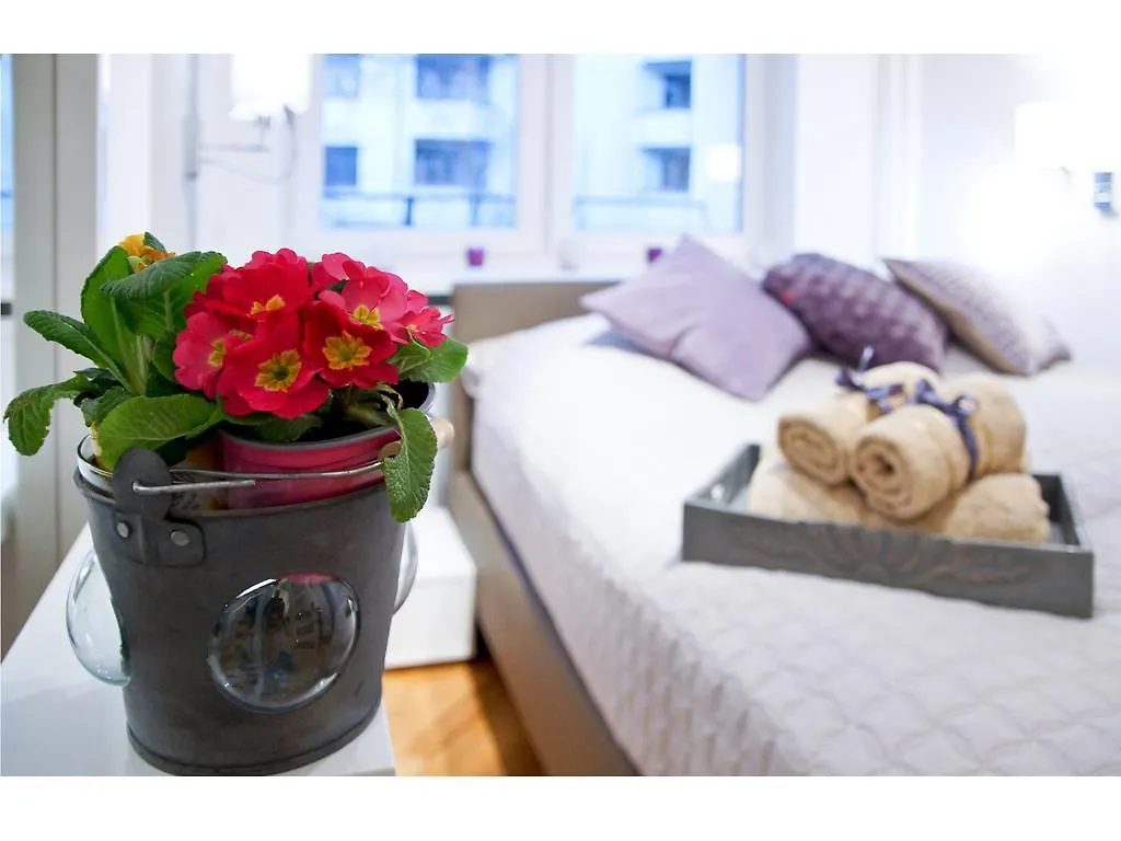 Srebrna Warsaw Apartment